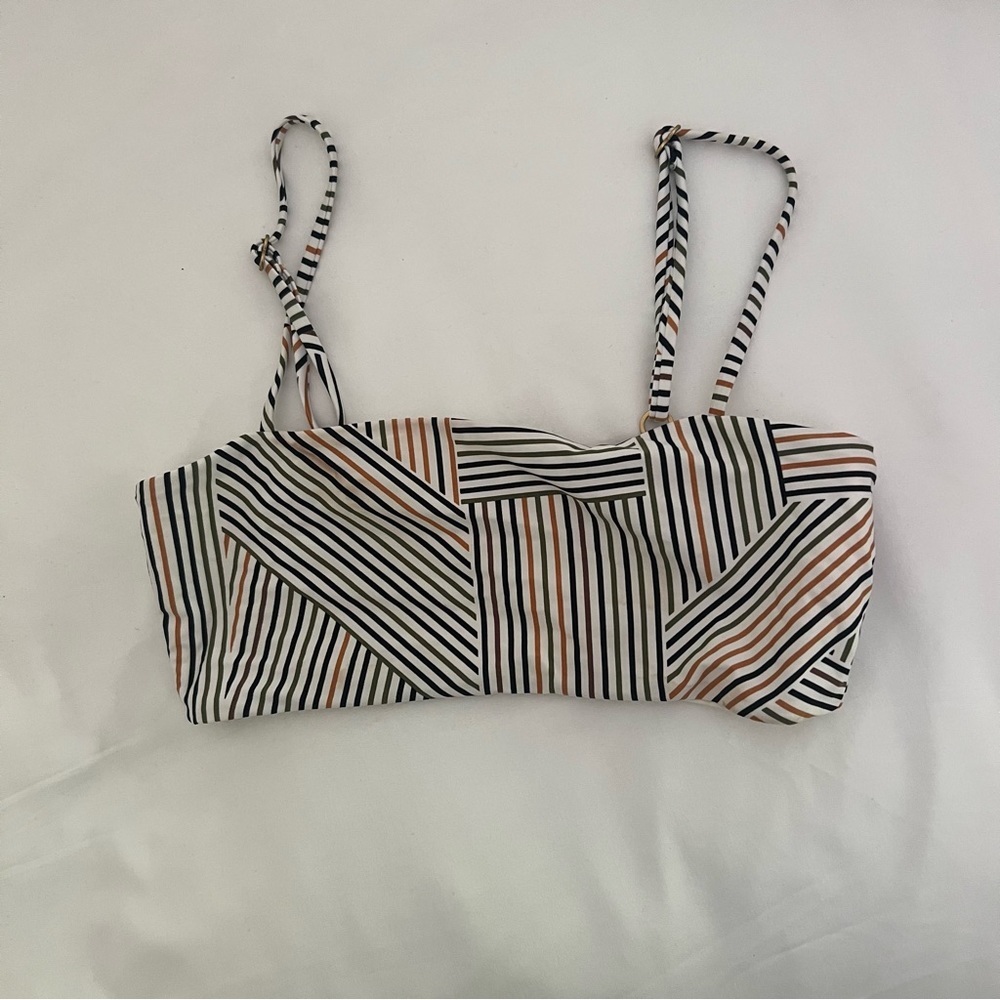 L space swimsuit top
